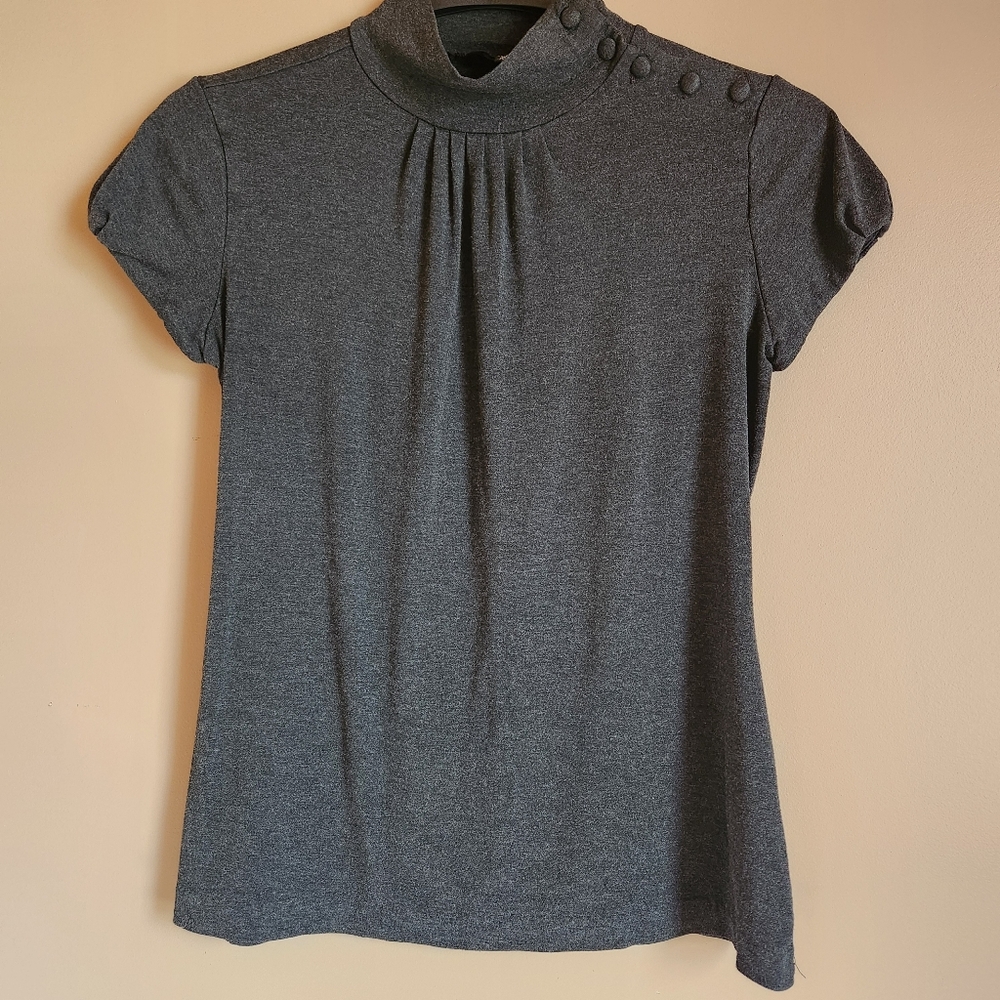 Banana Republic Mock Neck Top Button Shoulder Short Sleeve Blouse M Old Money